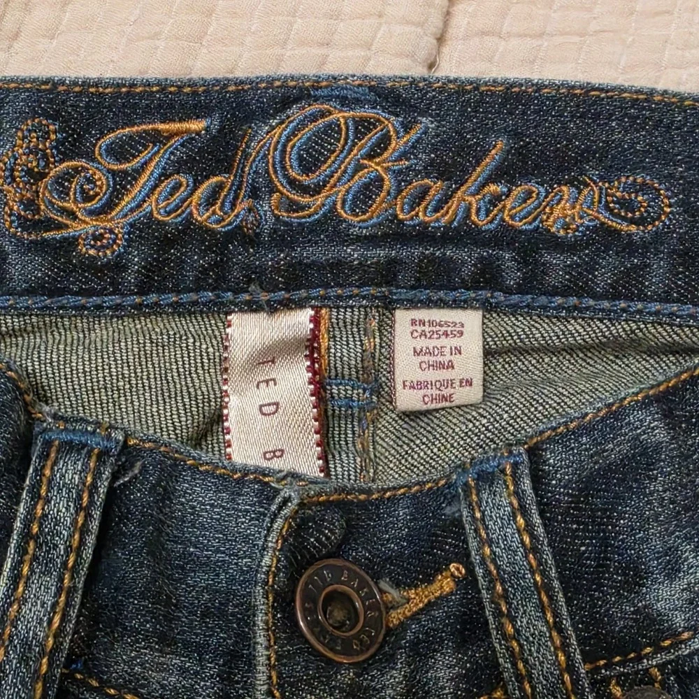 Ted Baker Women's Size 0  Jeans Blue Low Rise‎ 5 Pockets Stretch